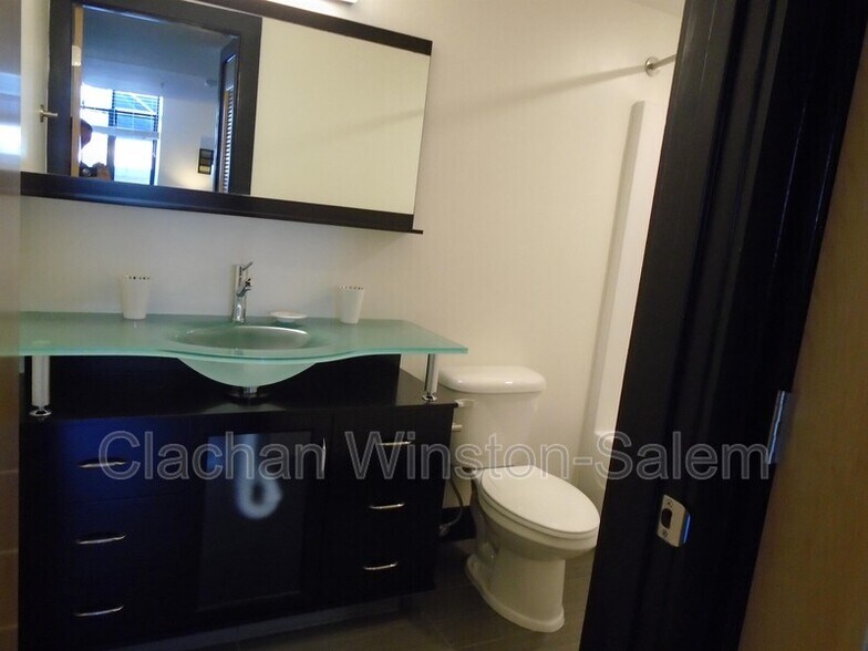 More Photos Of 50 W 4th St, Winston-Salem Apartments For Lease