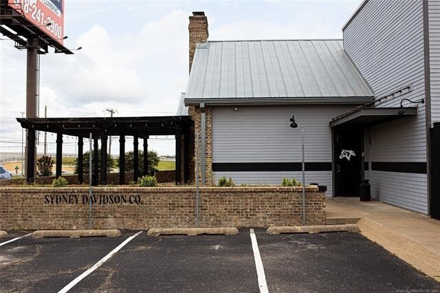 More Photos Of 6263 State Highway 66, Tulsa Restaurant For Sale