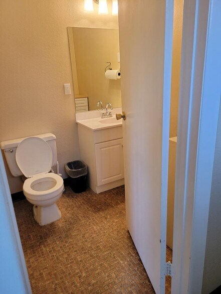 More Photos Of 16801 Van Buren Blvd, Riverside Unknown For Lease