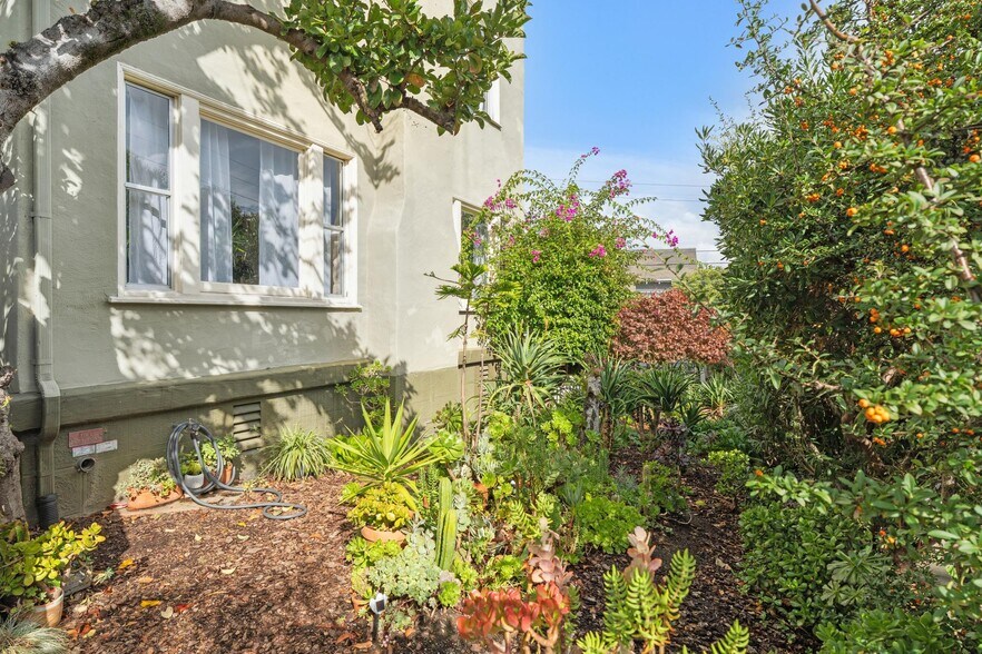 More Photos Of 4347 Leach Ave, Oakland Apartments For Sale