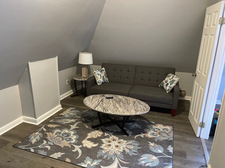 More Photos Of 3-4 Leonard Pl, Albany Apartments For Sale