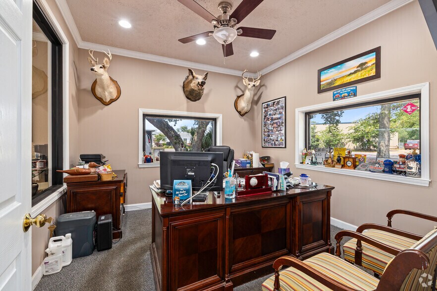 More Photos Of 500 Eglin Pky, Fort Walton Beach Auto Dealership For Sale