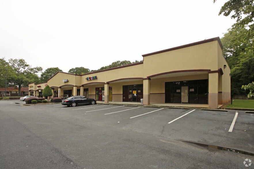 More Photos Of 1879 Stone Mountain Lithonia Rd, Lithonia Storefront Retail Office For Sale