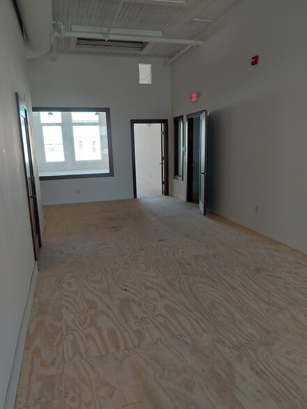 More Photos Of 207-211 E Main St, Watertown Office For Lease