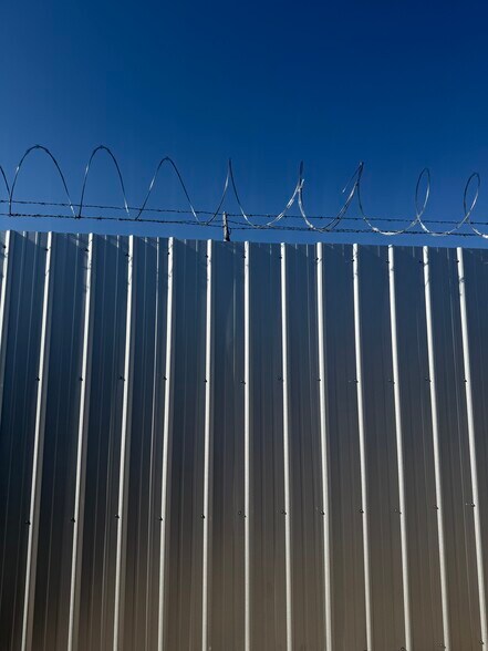 More Photos Of 13405 Estelle St, Corona Land For Lease