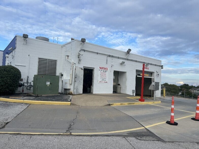 More Photos Of 1700 Ford Ln, Saint Charles Carwash For Sale