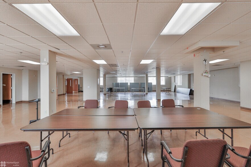 More Photos Of 1226-1232 W Green St, Allentown Flex For Lease