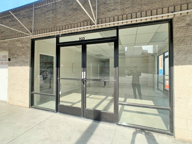 More Photos Of 935 N Vignes St, Los Angeles Auto Dealership For Lease