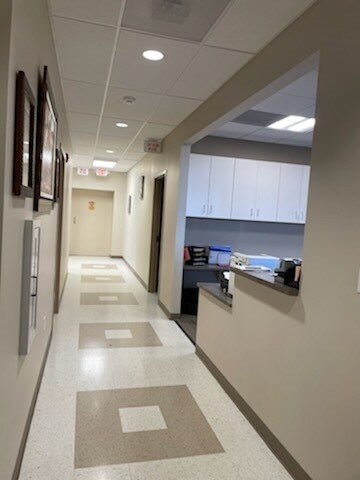 More Photos Of 208 Flax Dr, Highland Medical For Sale