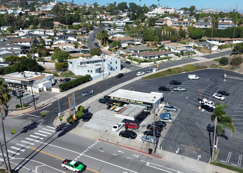 More Photos Of 1660 W 25th St, San Pedro Auto Repair For Sale