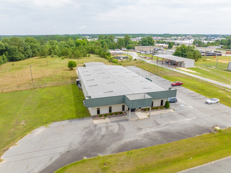 More Photos Of 2773 Marshall Dr, Tifton Warehouse For Sale