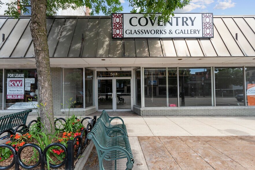 More Photos Of 516 W College Ave, Appleton Storefront Retail Office For Lease