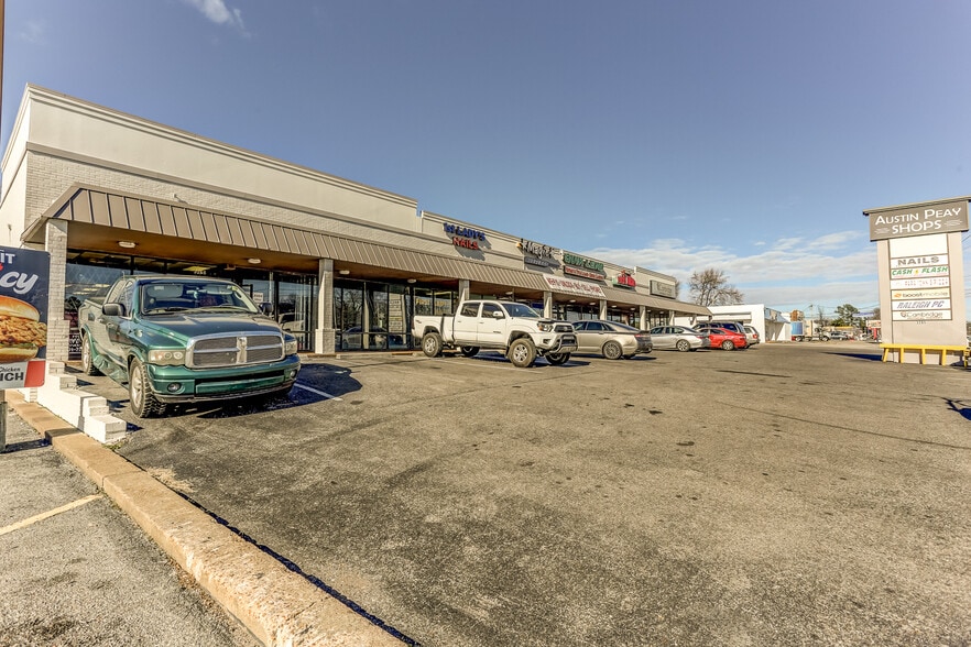 More Photos Of 3265-3277 Austin Peay Hwy, Memphis Unknown For Lease