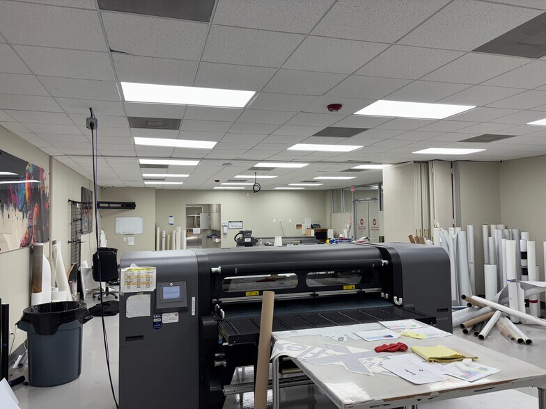 More Photos Of 22220 Northwest Fwy, Cypress Storefront Retail Office For Lease