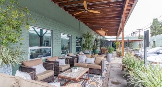 More Photos Of 2435-2449 N Naomi St, Burbank Loft Creative Space For Lease