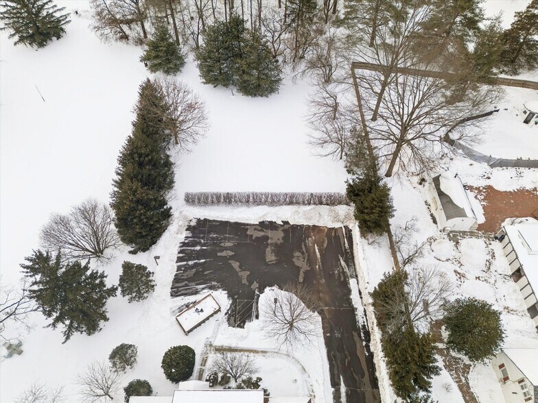 More Photos Of 326 Main St, Harleysville Office For Sale