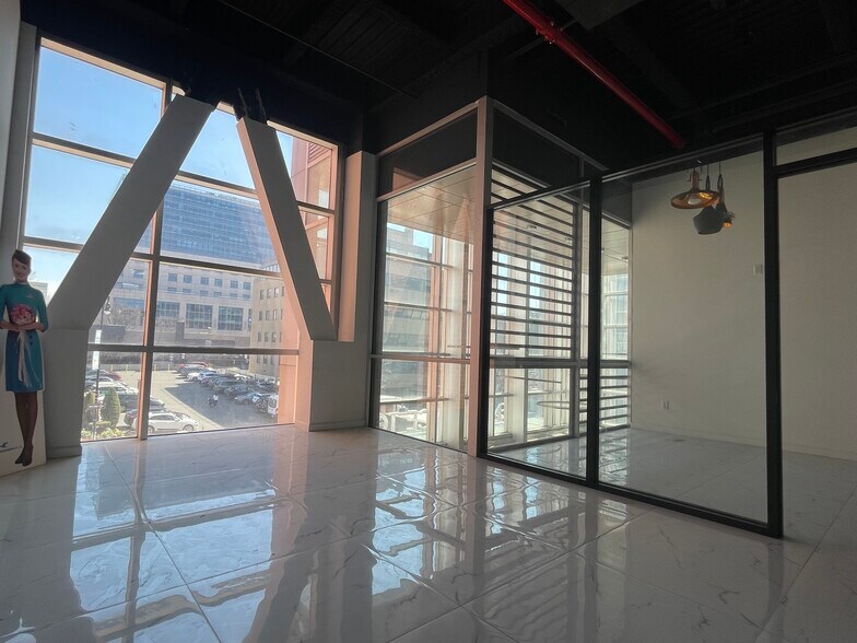 More Photos Of 136-33 37th Ave, Flushing Medical For Sale