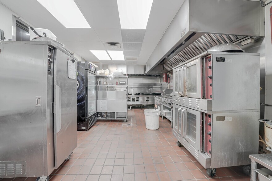 More Photos Of 215 NE 27th Ave, Mineral Wells Restaurant For Sale