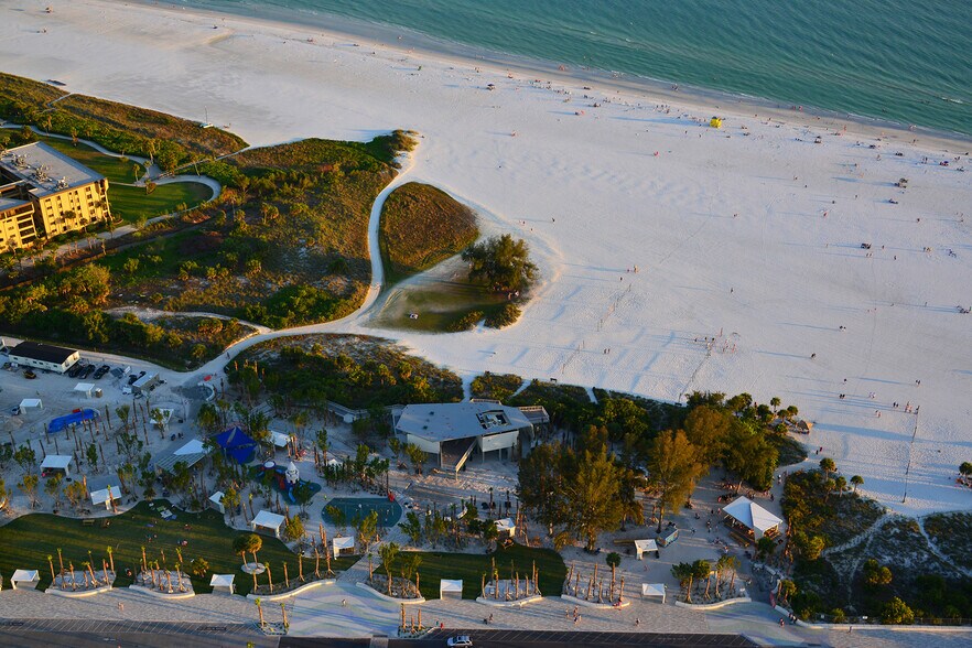 More Photos Of 5610 AVENIDA DEL MARE, Sarasota Specialty For Sale