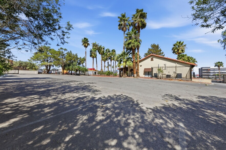 More Photos Of 2315 E Tropicana Ave, Las Vegas Medical For Sale