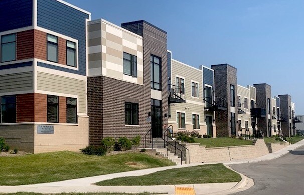 More Photos Of 2310 Fox Run, Waukesha Land For Lease