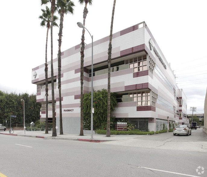 Primary Photo Of 5620 Wilbur Ave, Tarzana Medical For Lease