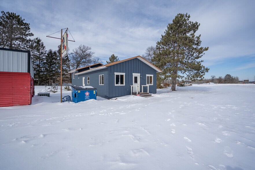 More Photos Of 16082 S Antler Inn Rd, Wascott Restaurant For Sale