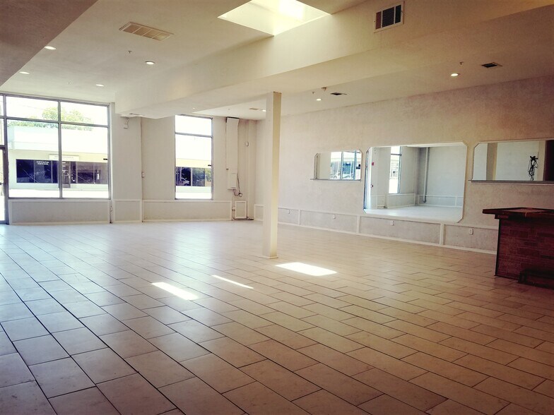 More Photos Of 1310 Central Ave, Hot Springs National Park Storefront For Sale