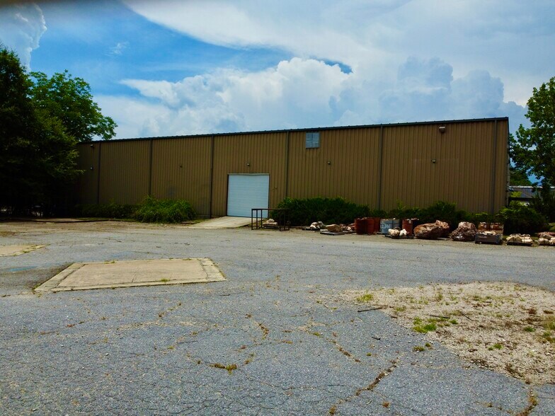 More Photos Of 490 Sibley Ave, Union Point Warehouse For Sale