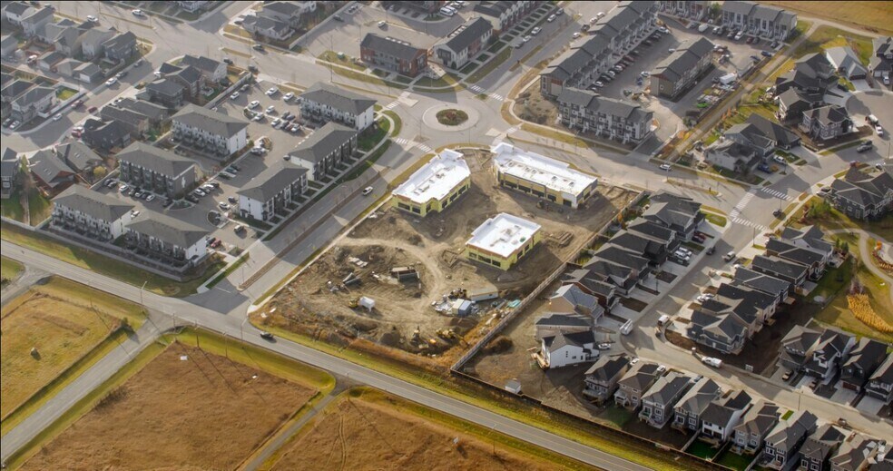 More Photos Of 1 Ranchers Blvd, Okotoks Storefront For Sale