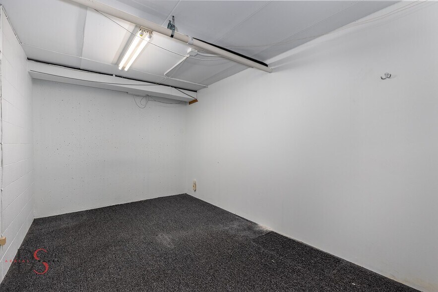 More Photos Of 612 Court St, Ottawa Medical For Lease