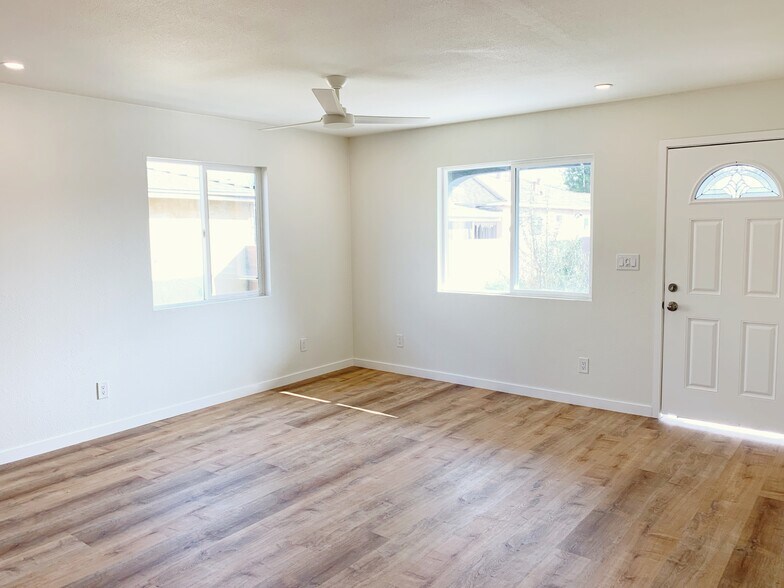 More Photos Of 11835 Gale Ave, Hawthorne Multifamily For Sale