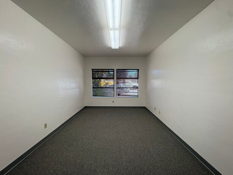 More Photos Of 470 Camino El Estero, Monterey Office For Lease