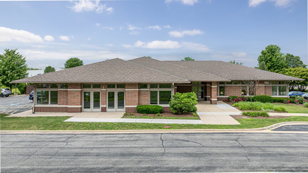 Primary Photo Of 306 E Countryside Pky, Yorkville Office For Lease