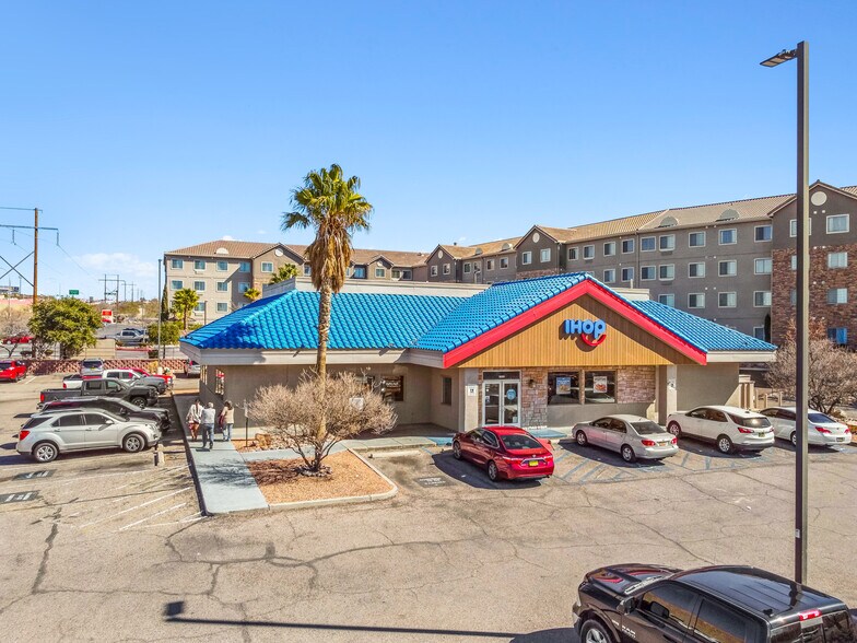 More Photos Of 2900 N Telshor Blvd, Las Cruces Restaurant For Sale