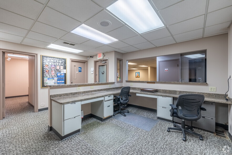 More Photos Of 1240 E Main St, Springfield Loft Creative Space For Sale