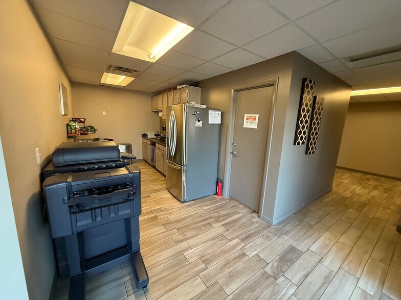 More Photos Of 402 E Southern Ave, Tempe Office For Lease