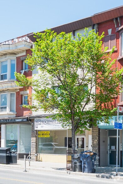 More Photos Of 802 Bloor St W, Toronto Storefront Retail Residential For Sale
