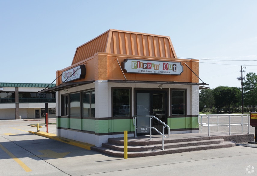 Primary Photo Of 4021 Belt Line Rd, Addison Fast Food For Lease
