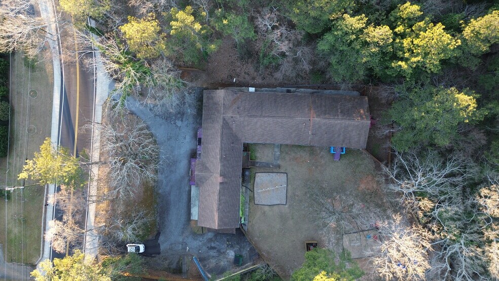 More Photos Of 2605 Campbellton Rd SW, Atlanta Daycare Center For Sale
