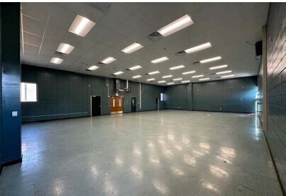 More Photos Of 300 E Cass St, Schoolcraft Office For Lease