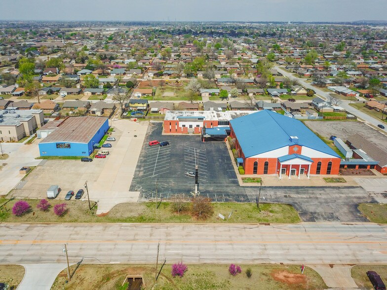 More Photos Of 1005 SW 4th St, Moore Religious Facility For Sale