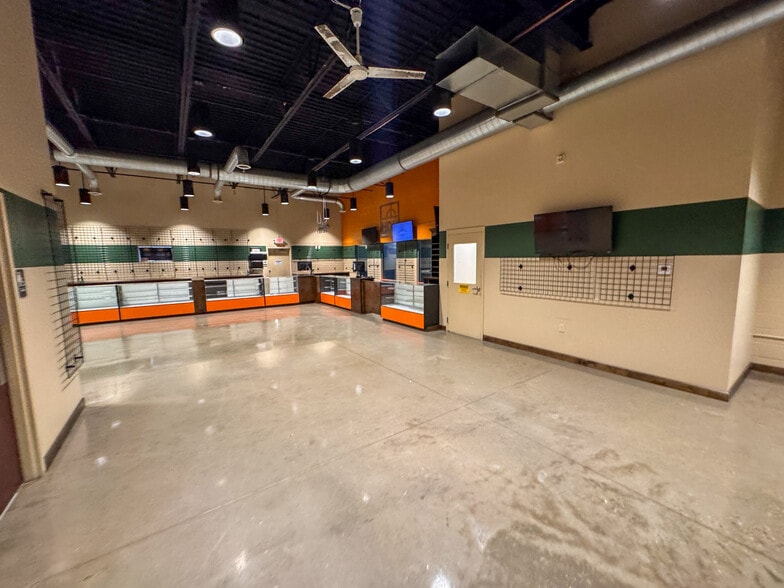 More Photos Of 1616 State Route 28, Loveland Freestanding For Sale