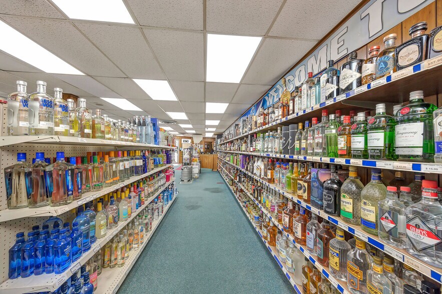 More Photos Of 100 S Brookville Pike, West College Corner Freestanding For Sale