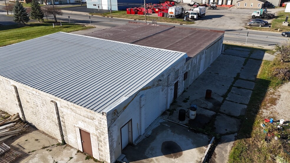 More Photos Of , Lafayette Industrial For Sale
