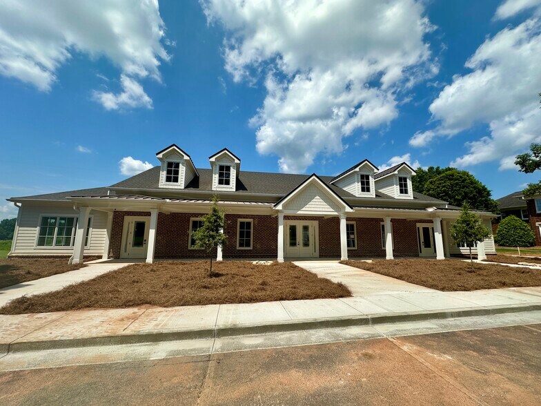 More Photos Of 1024 Twelve Oaks Dr, Watkinsville Office For Lease