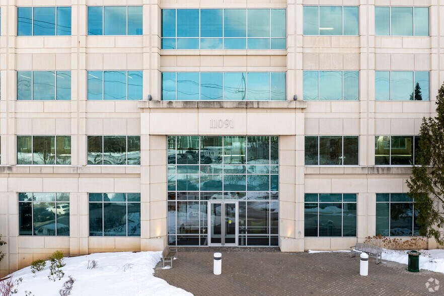 More Photos Of 11091 Sunset Hills Rd, Reston Office For Lease