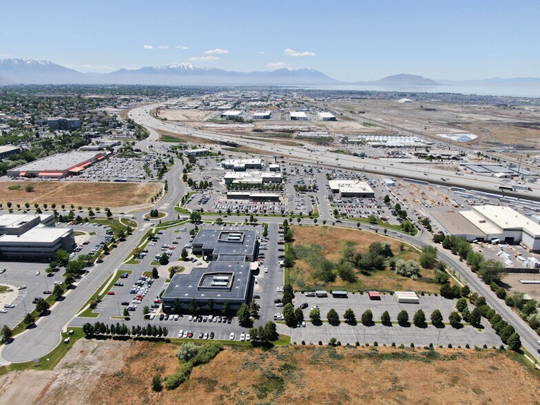 More Photos Of 360 S 670 W, Lindon Office For Lease