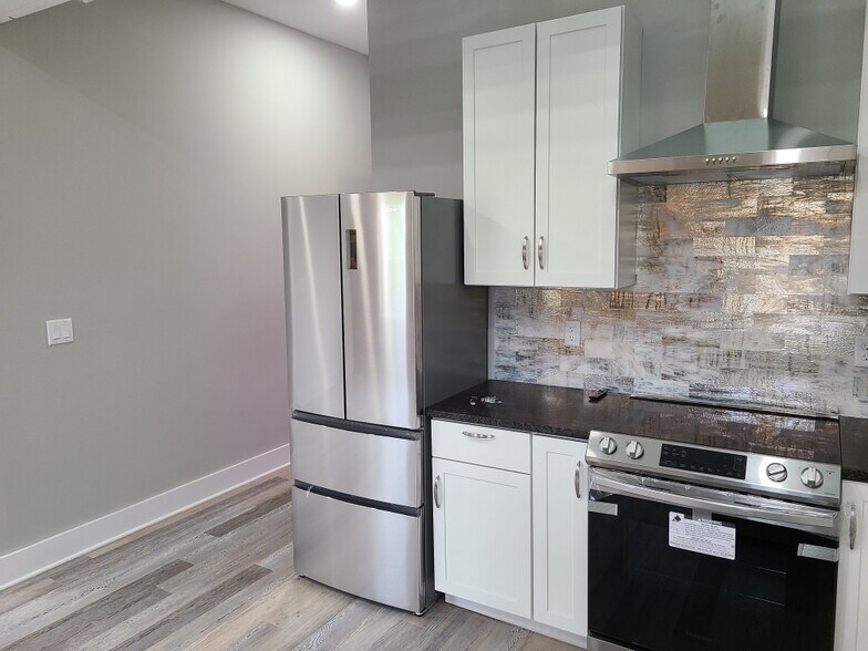 More Photos Of 40 Clinton St, Brockport Apartments For Lease