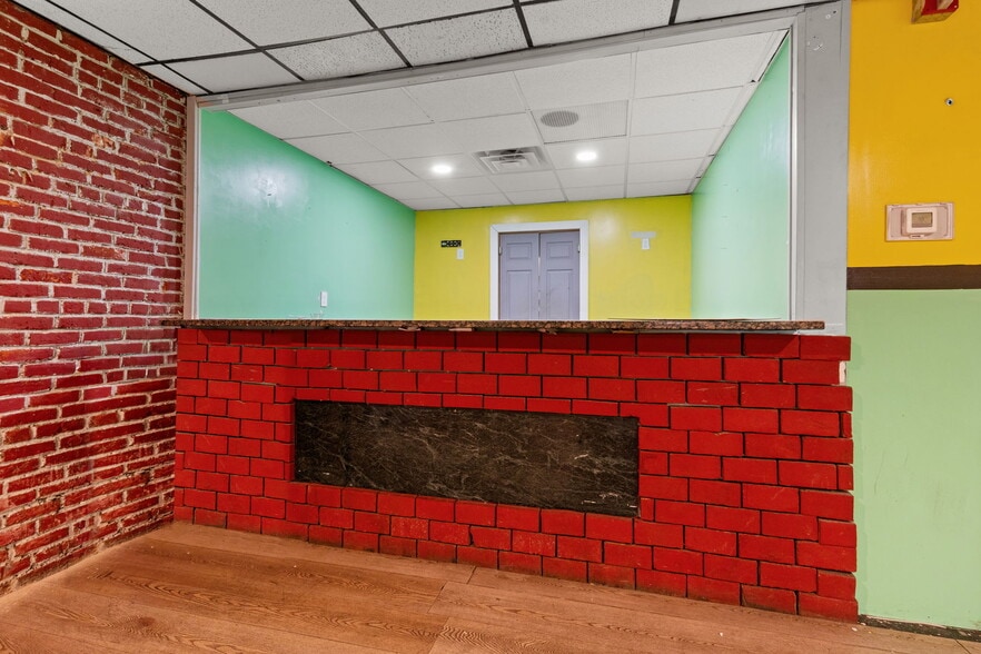 More Photos Of 318 S Broad St, Trenton Storefront For Sale